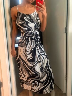 Black & white marbled dress